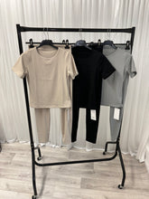 Load image into Gallery viewer, Kimmy seamless yoga gym leggings and tee set - choose colour