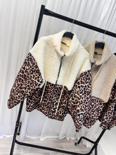 Load image into Gallery viewer, Cammie Teddy fleece leopard jacket - choose colour
