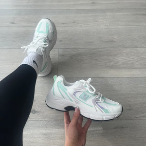 Nessa (style 2) trainers - white/green
