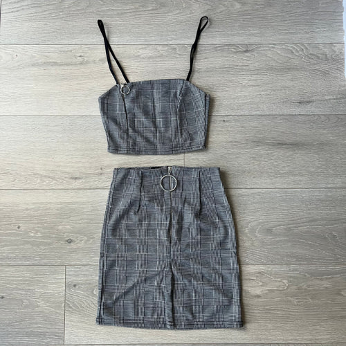 Houndstooth co-ord crop top and skirt set (8)