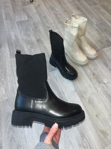Kadie chunky sole boots - black