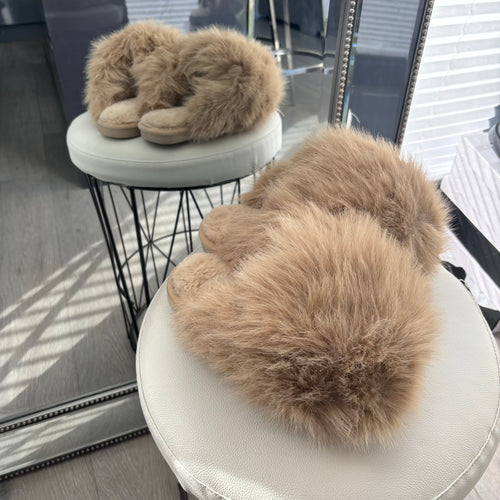 Millie faux fur oversized slippers - tan