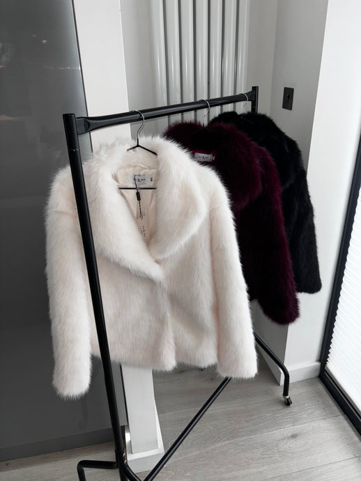 Cassandra faux fur coat - cream