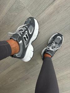 Nessa trainers - dark grey