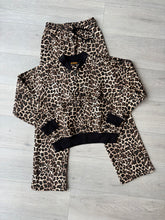 Load image into Gallery viewer, Talia straight leg jogger set - leopard