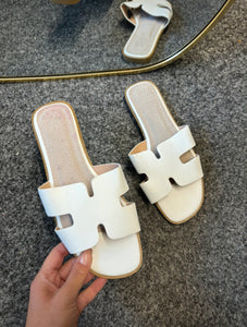 SALE H style sandal white size 3