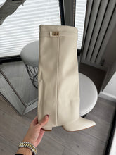 Load image into Gallery viewer, Ivey folded lock detail boots - original beige