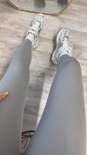 Load image into Gallery viewer, Carise second skin seamless leggings - grey