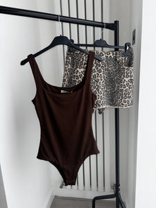 Una brown double lined slinky square neck bodysuit