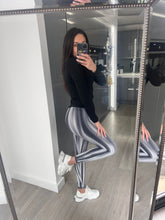 Load image into Gallery viewer, Kia ruched bum gym leggings - dark grey