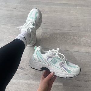 Nessa (style 2) trainers - white/green