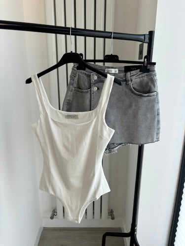 Una white double lined slinky square neck bodysuit