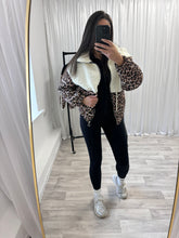 Load image into Gallery viewer, Cammie Teddy fleece leopard jacket - choose colour