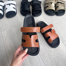 Load image into Gallery viewer, Helena sandals - tan