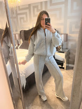 Load image into Gallery viewer, Anita wide leg jogger and jacket set - grey