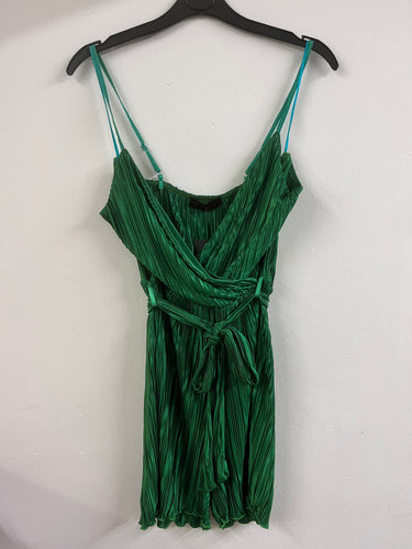 Pleated tie waist playsuit - green