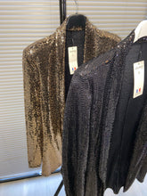 Load image into Gallery viewer, Dolly blazer - gold