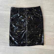 Load image into Gallery viewer, Black vinyl skirt (S)