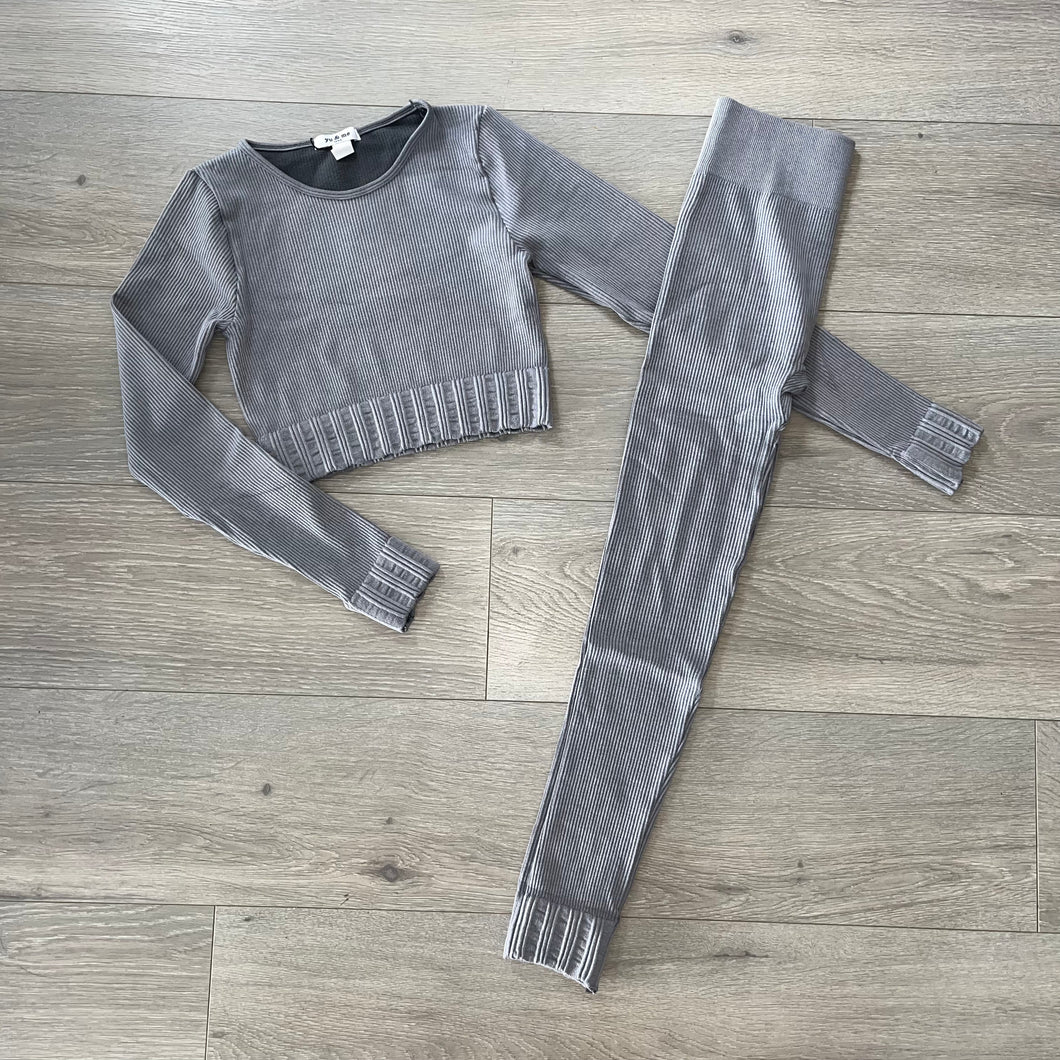 Gia ribbed crop and leggings set - grey