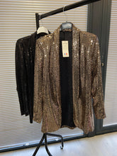 Load image into Gallery viewer, Dolly blazer - gold