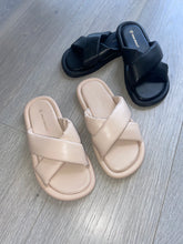 Load image into Gallery viewer, Martha cushioned strap sandal - nude