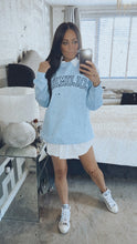 Load image into Gallery viewer, Columbia oversized sweater - blue