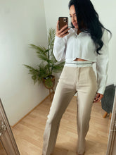 Load image into Gallery viewer, Ronan flared banded waist trousers - nude