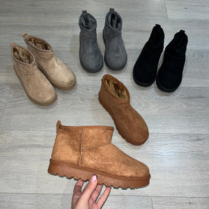 Ugg leather 2025 fur lined boots