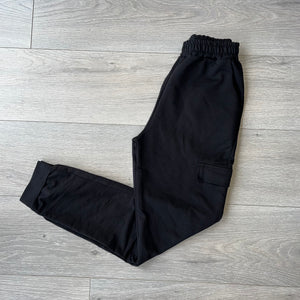 Plain cargo pocket jogger - black (8)