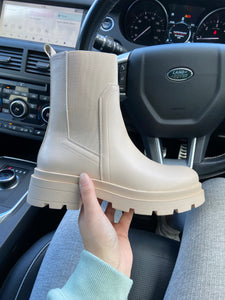 Adalyn ankle boots - cream